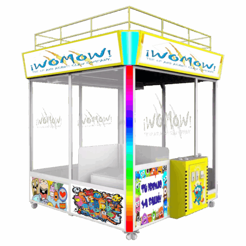 MAQUINA GIGANTE LOGO WOMOW AGUA TRANSPARENCIA Máquina de garra gigante atrapa peluches.